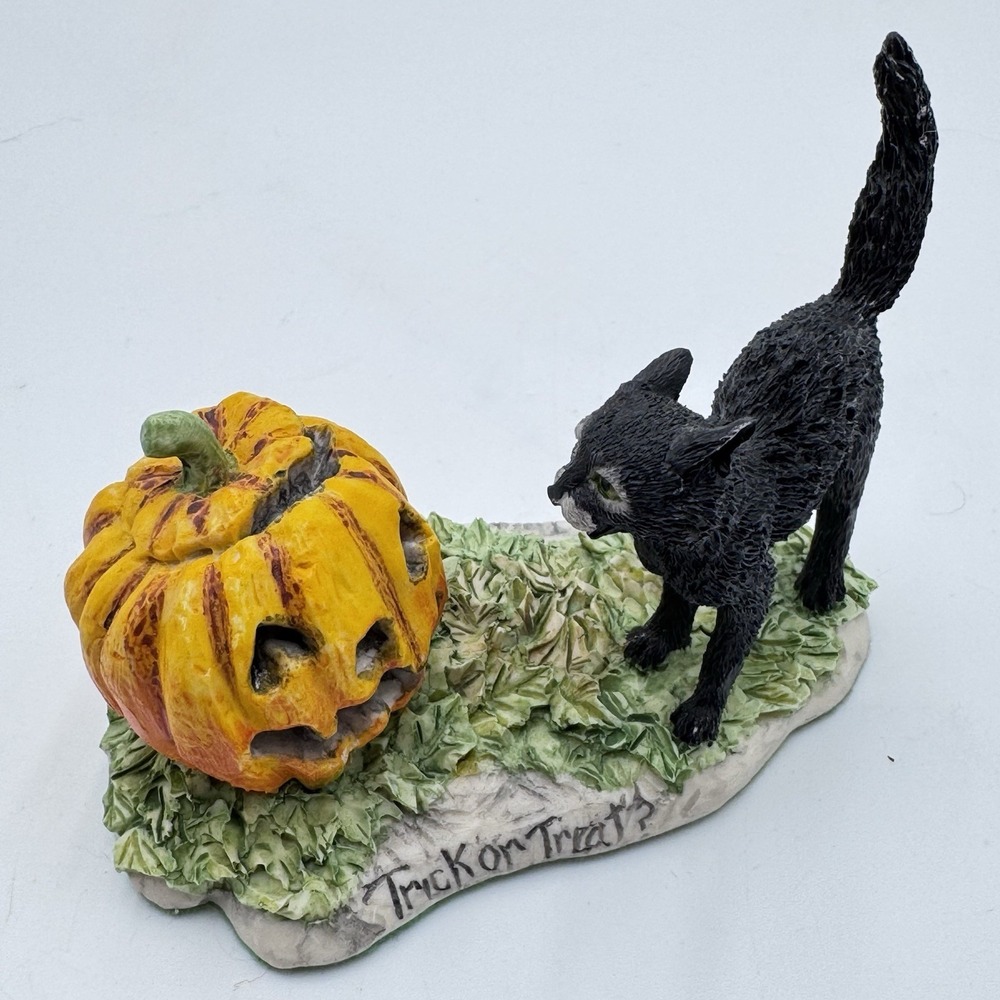 Lowell Davis "Trick Or Treat" RARE Border Fine Arts Schmid Cat & Pumpkin Schmid
